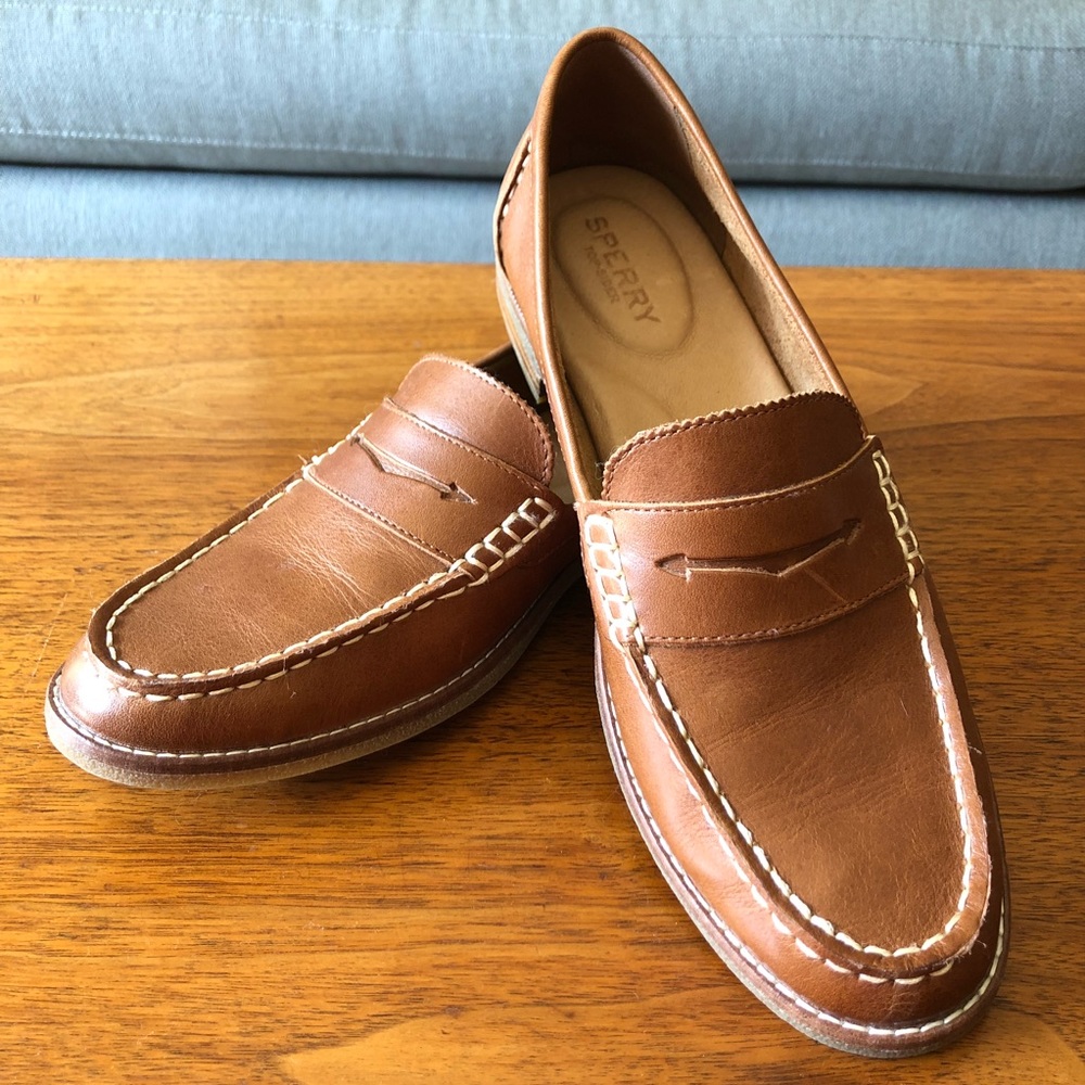 Sperry Seaport Penny in Tan, size 8.5M